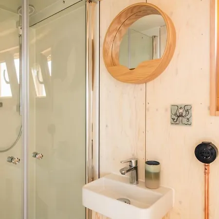 Hausboot Alma Botel Schleswig