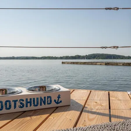 Hausboot Alma Botel Schleswig