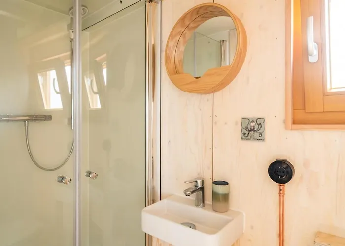 Hausboot Alma Botel Schleswig